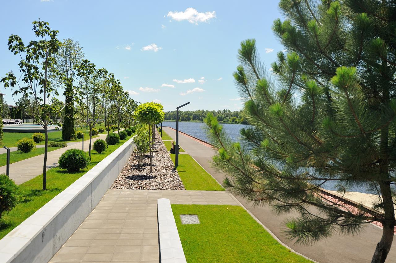 Riviera Zoloche Resort & Spa Vishenki  Exterior foto