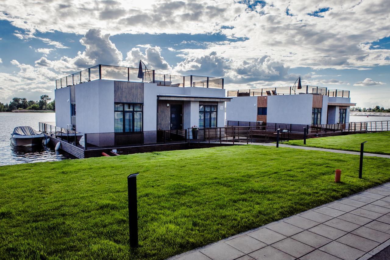 Riviera Zoloche Resort & Spa Vishenki  Exterior foto