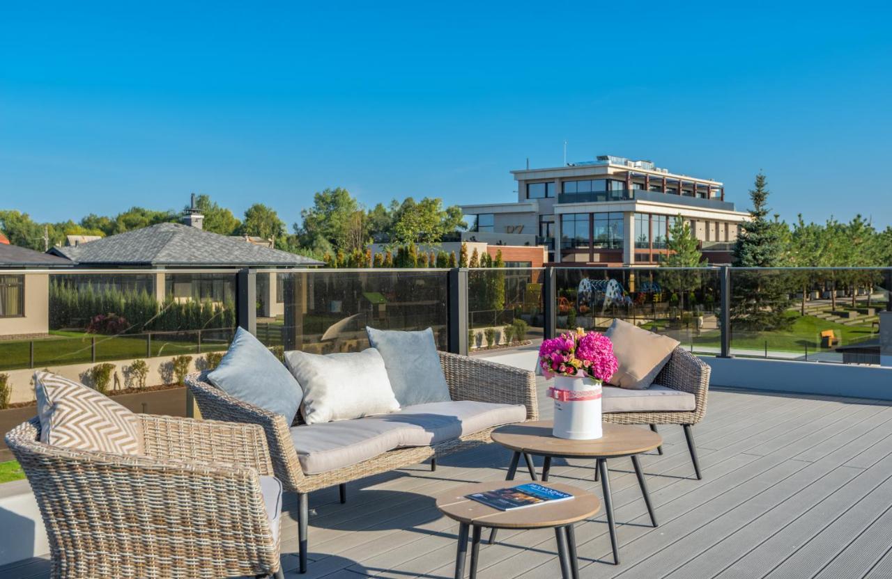 Riviera Zoloche Resort & Spa Vishenki  Exterior foto